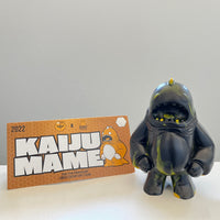 Beehive Collectibles X Bearly Available 2022 : 6” Kaiju Mame Soft Vinyl Figure • LE 15 Pieces